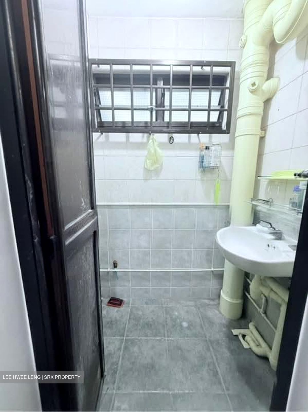 Holland Avenue (Queenstown),  #560586331